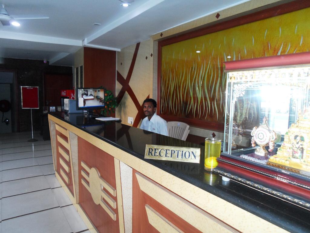 Psr Hotel Тирупати Екстериор снимка