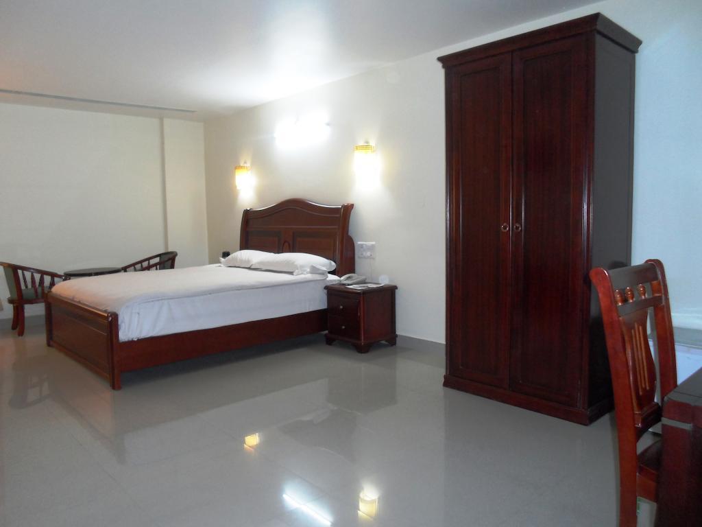 Psr Hotel Тирупати Екстериор снимка