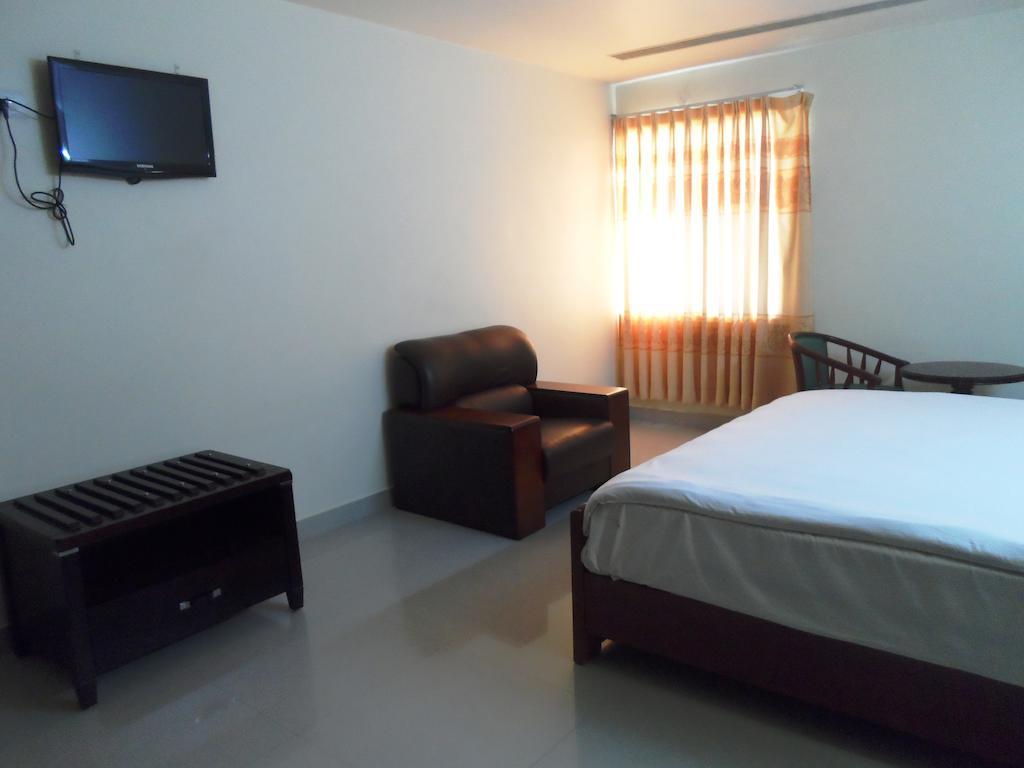 Psr Hotel Тирупати Екстериор снимка