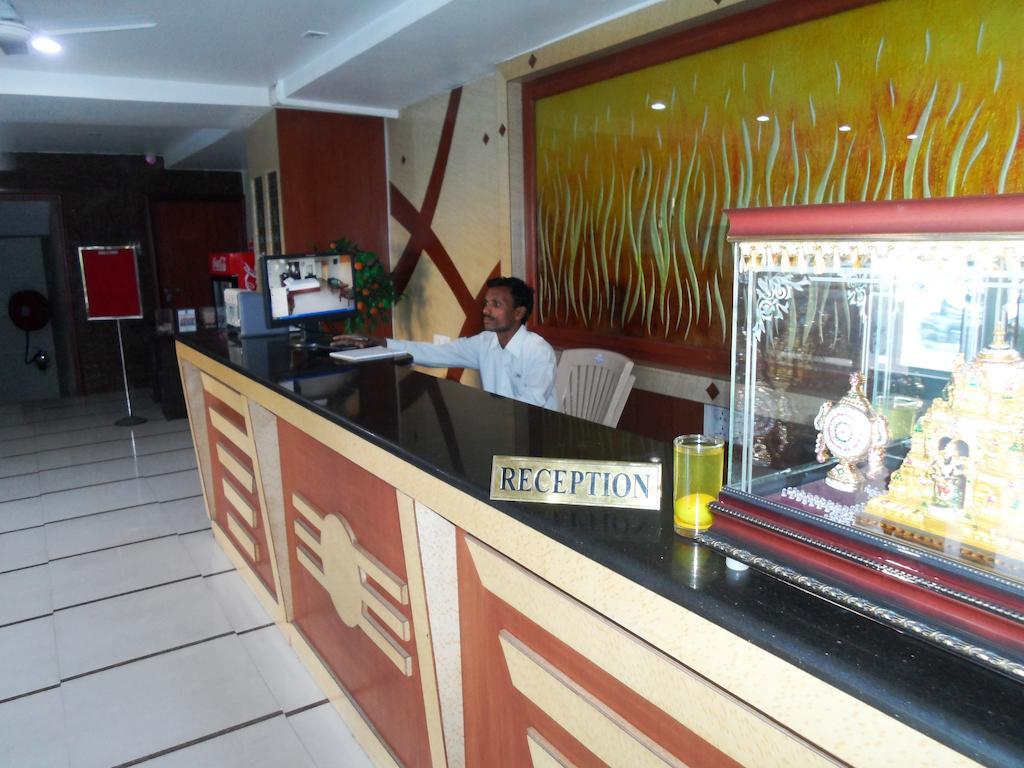 Psr Hotel Тирупати Екстериор снимка