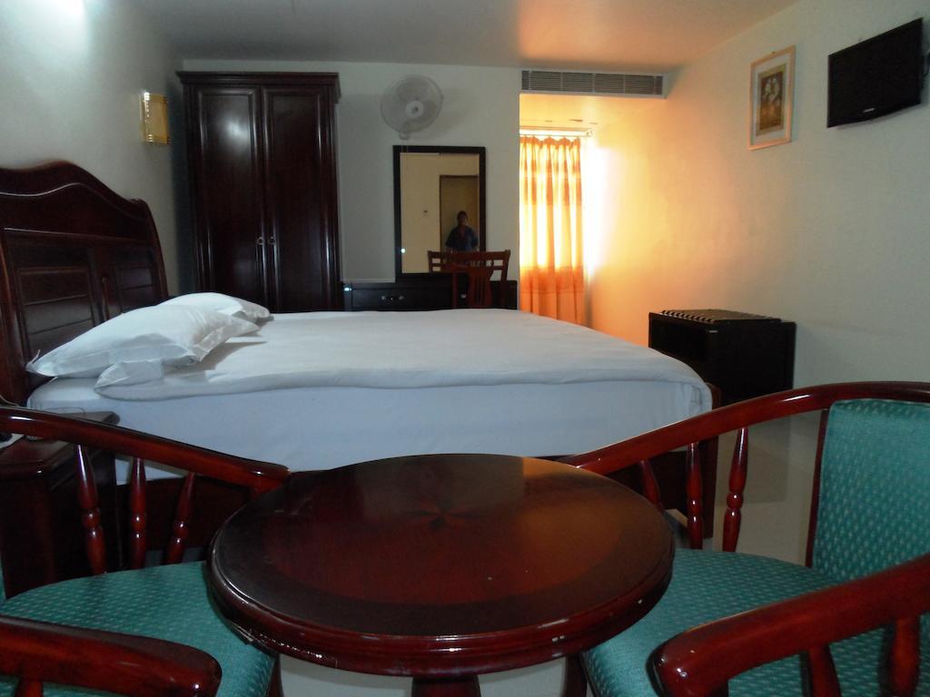 Psr Hotel Тирупати Екстериор снимка